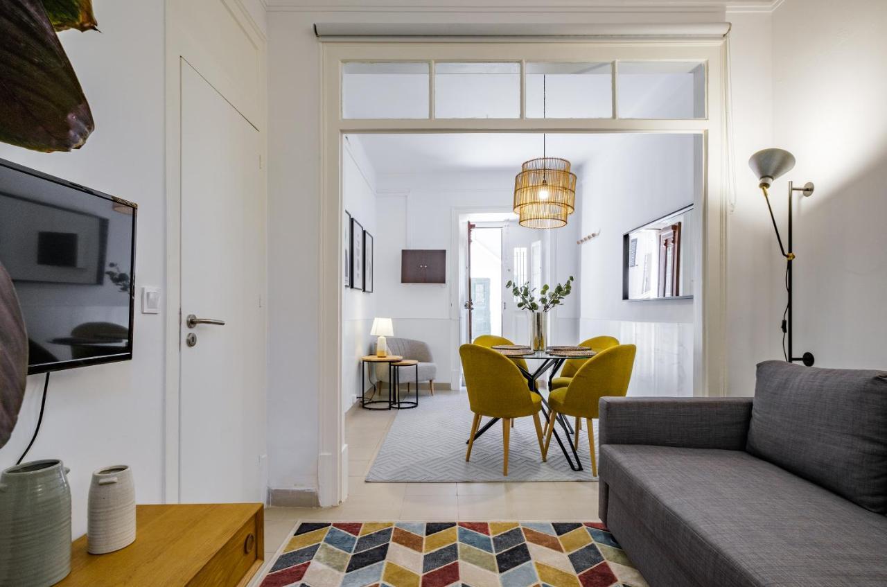 New! Unique 1 Bedroom Apartment- Santa Catarina 42 リスボン エクステリア 写真