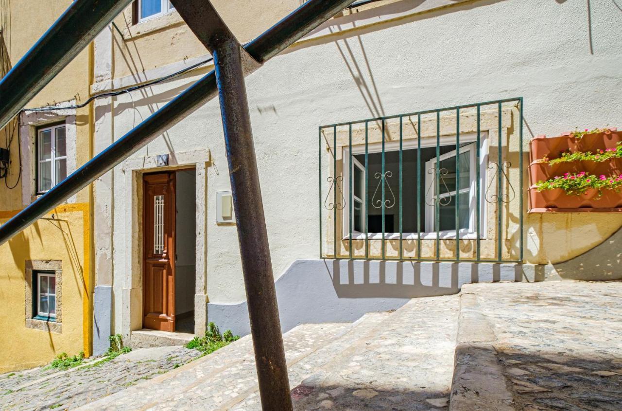 New! Unique 1 Bedroom Apartment- Santa Catarina 42 リスボン エクステリア 写真