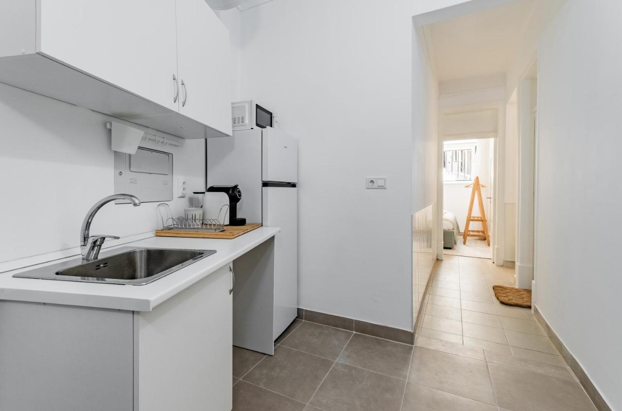 New! Unique 1 Bedroom Apartment- Santa Catarina 42 リスボン エクステリア 写真